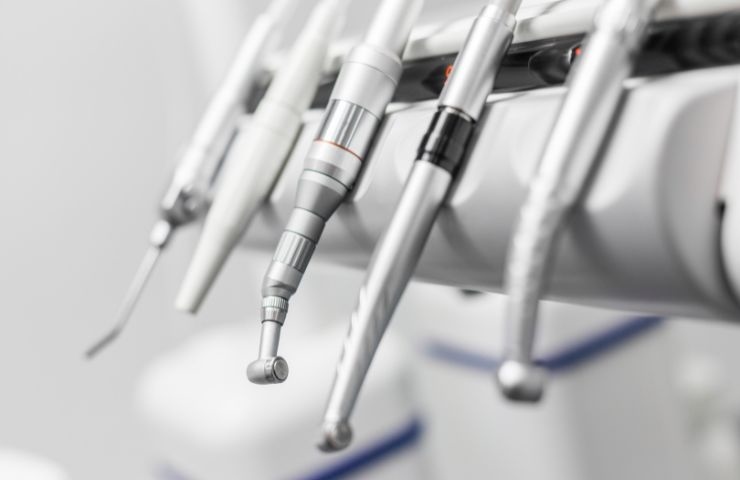 strumenti del dentista