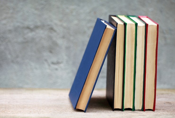 pila di libri